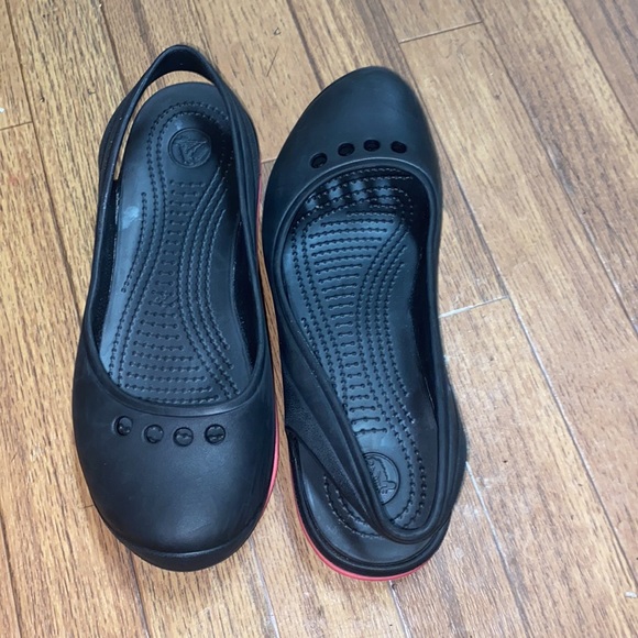 Crocs - Picture 2 of 5